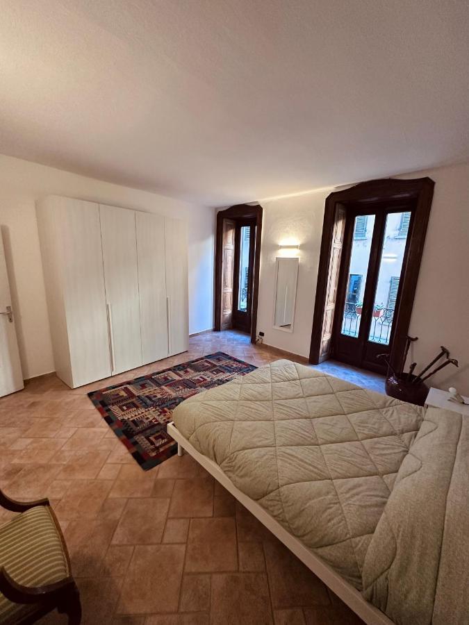 La Casa Del Corso Apartment Arona Luaran gambar